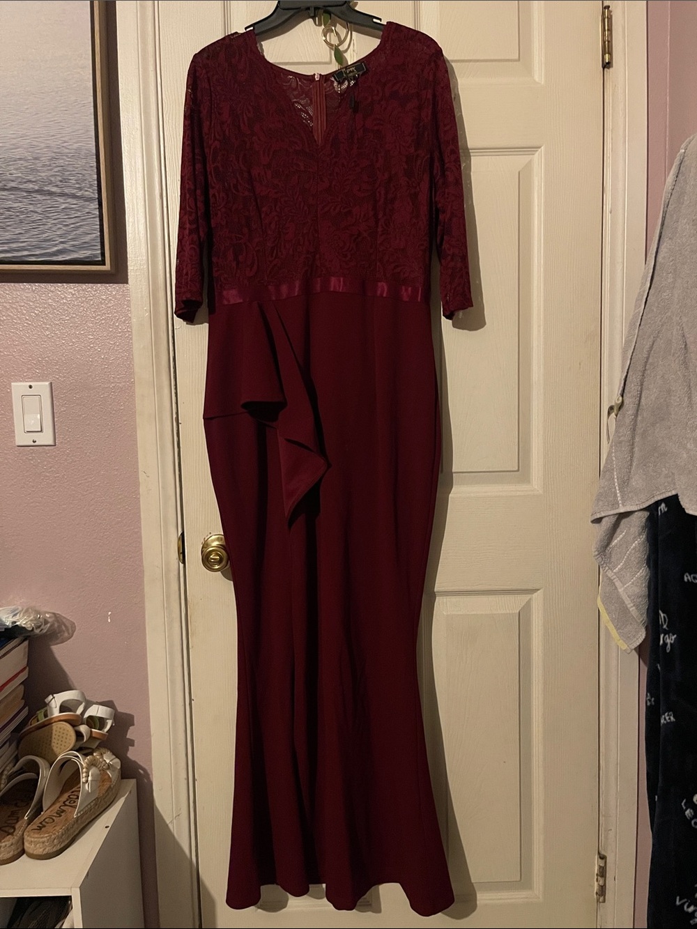 Elegant Burgundy Long Sleeve Lace Bodice Maxi Dress